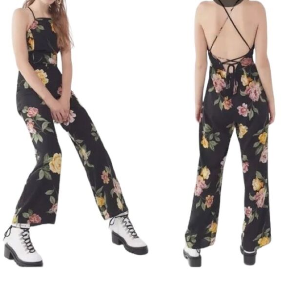 UO Floral Strappy Halter Jumpsuit - Picture 2 of 10